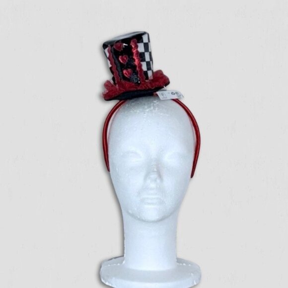 NWT Queen of Hearts Mini Hat Headband Checkered Alice in Wonderland Costume Red - Picture 1 of 9